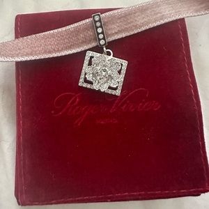 Roger Vivier Strass choker in pink velvet